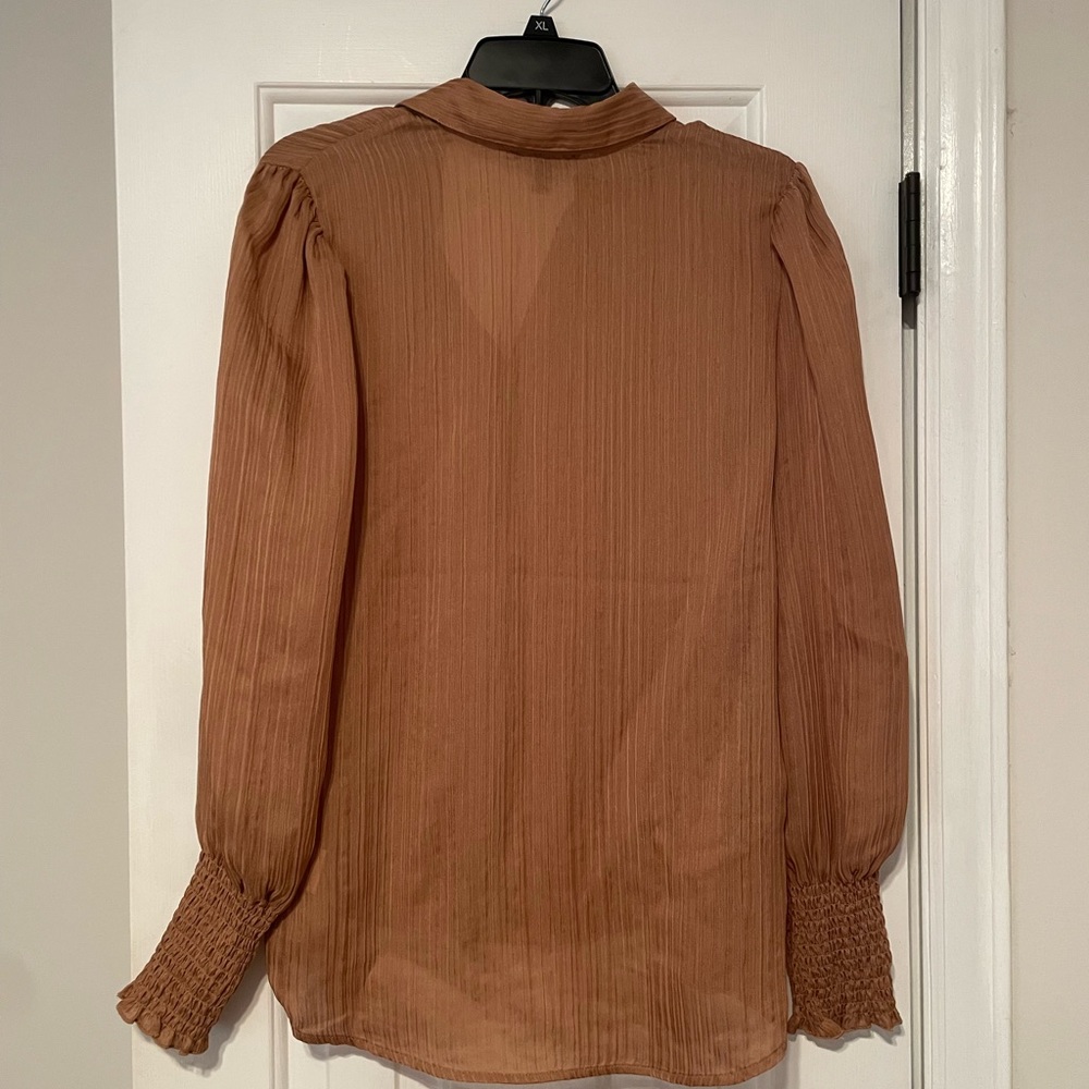 Express Blouse - Picture 6 of 6
